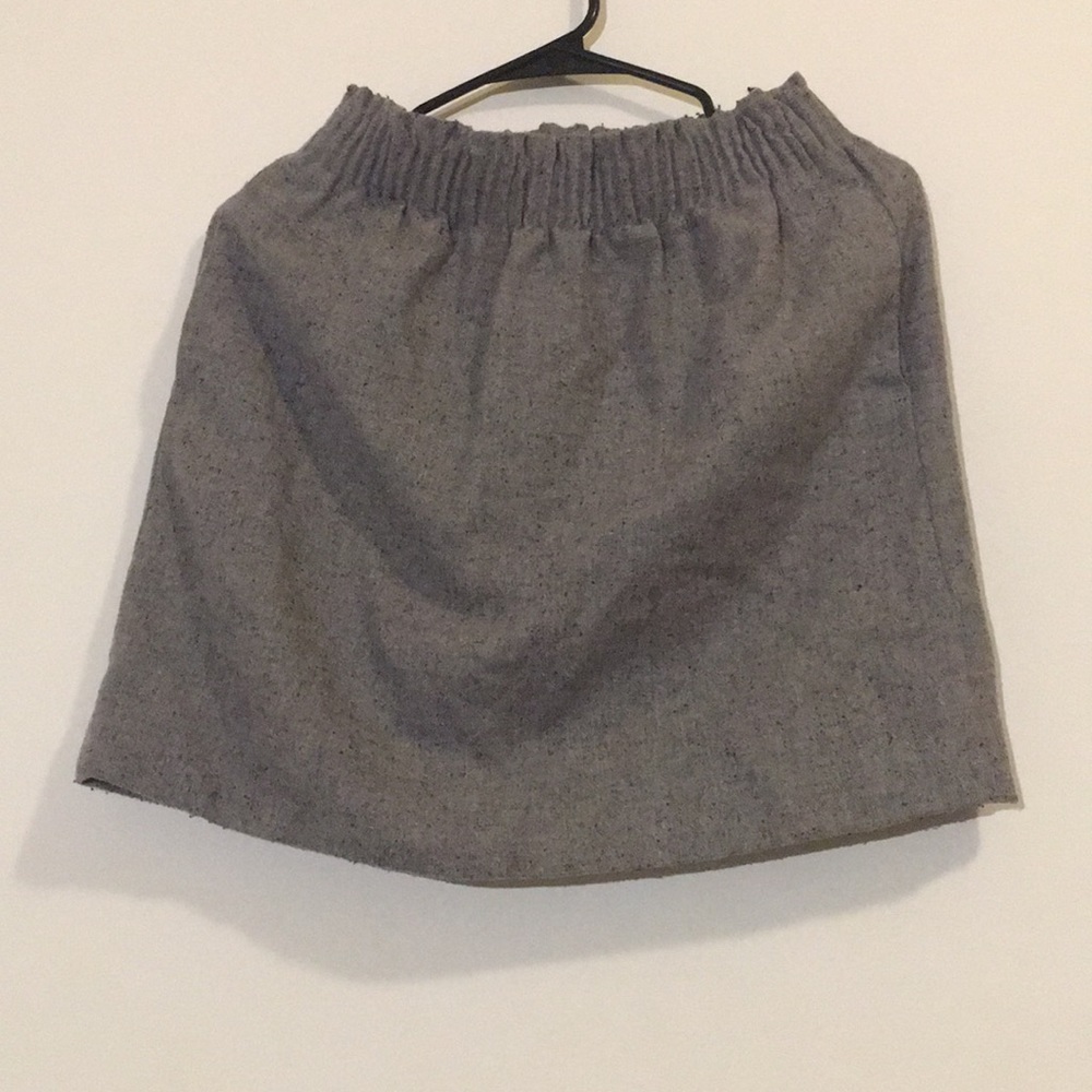Jcrew skirt 52% wool 41% Polyester 7% other